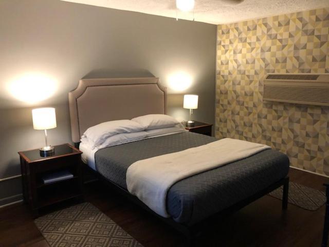 Nightshade Inn & Gardens Camillus Luaran gambar